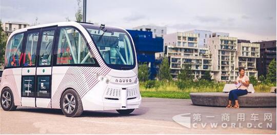2017CES：法雷奥将展出无人驾驶电动巴士.jpg