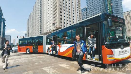 沈阳：2017-2018年柴油公交将更新为电动环保车.jpg