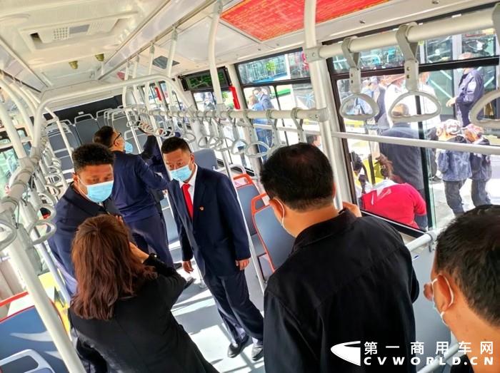 福田欧辉BJ6129城市客车批量交付拉萨公交7.webp.jpg
