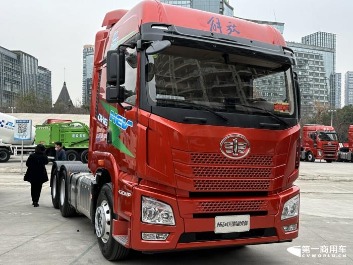 JH6 6X4混动牵引车22.jpg
