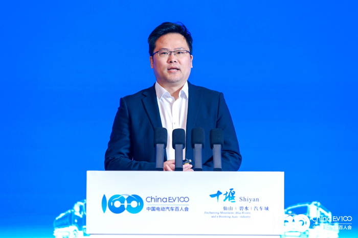江苏苏美达成套设备公司国际贸易事业部副总经理 张晶.png