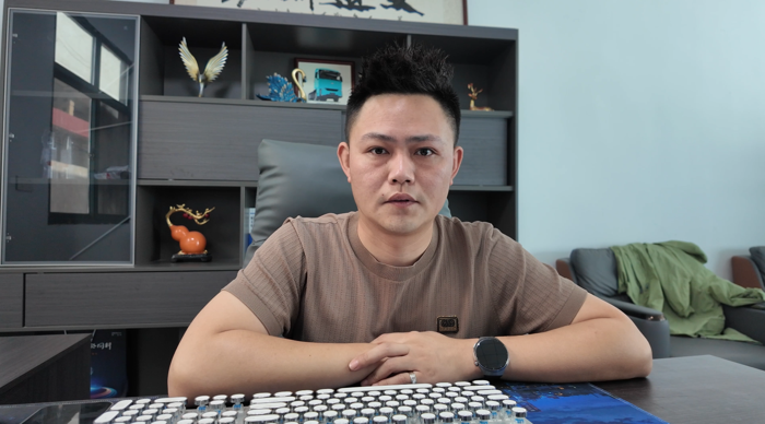 他凭啥能让车老板们抢购零一电动重卡？2.png
