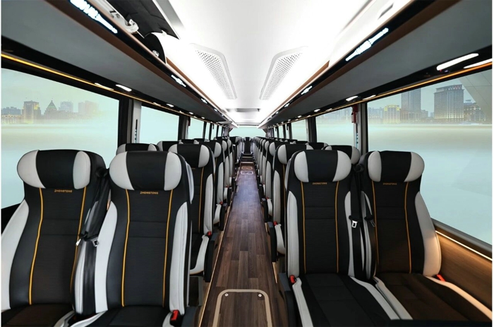 逐鹿欧洲竞技场！中通H12E-Plus、N12D纯电动客车隆重发布6.jpg