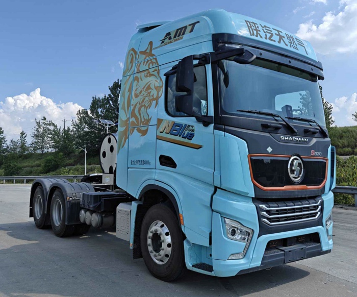 陕汽S6000天然气牵引车搭载潍柴WP16NG720E61发动机,720马力.jpg 陕汽S6000天然气牵引车搭载潍柴WP16NG720E61发动机,720马力.jpg