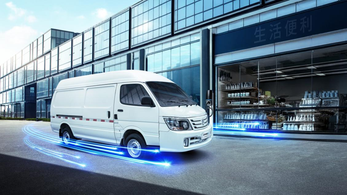 金杯品牌日焕新启幕 五款新车7.69万元起重磅出击5.png