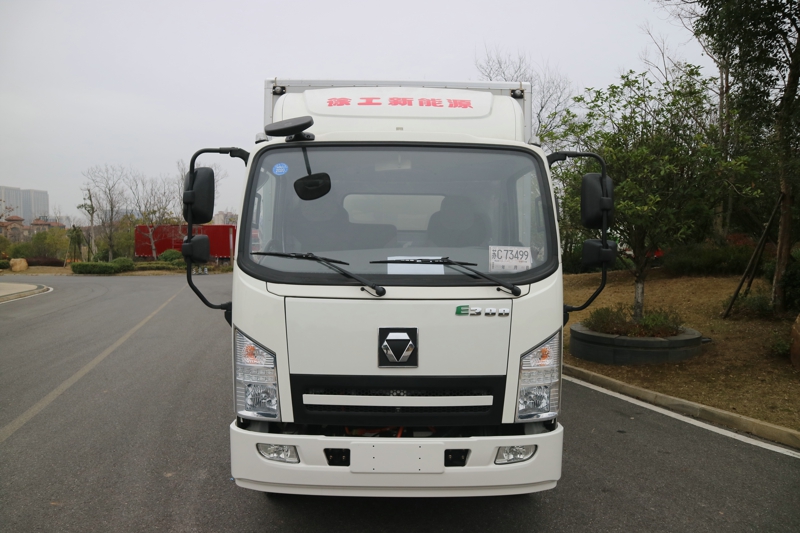 E300纯电动厢式物流车