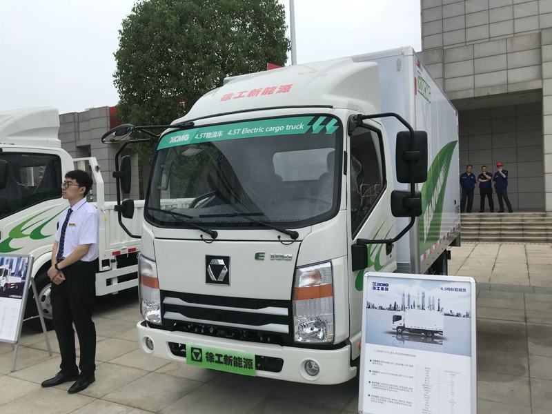 徐工E100 4.5T物流车