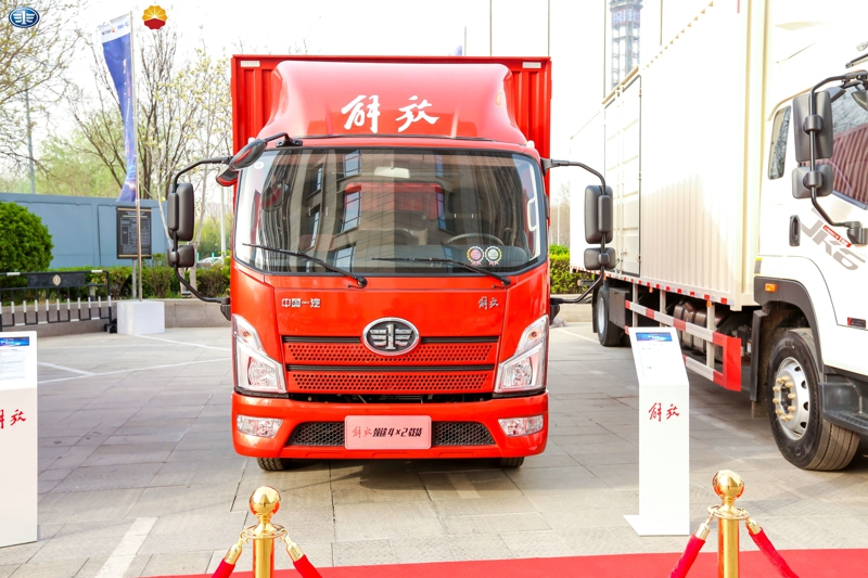 解放领途4×2载货车